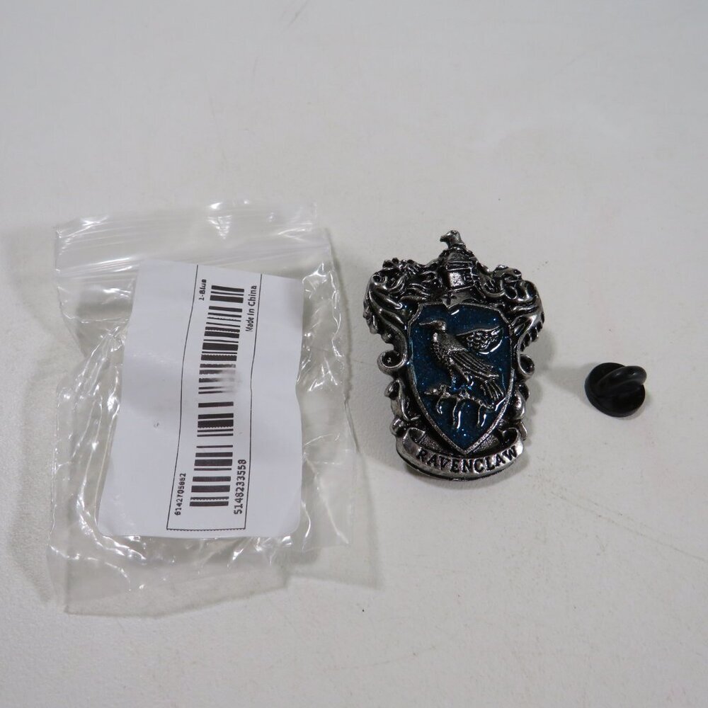 Harry Potter Metal Lapel Pin BLUE from Universal Orlando - Picture 4 of 5
